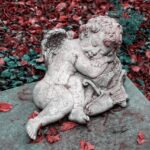 Czyszczenie nagrobka – najważniejsze zasady