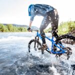 Dlaczego warto zainwestować w ochraniacze do jazdy na rowerze?