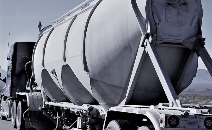 ciężarówka pneumatyczna