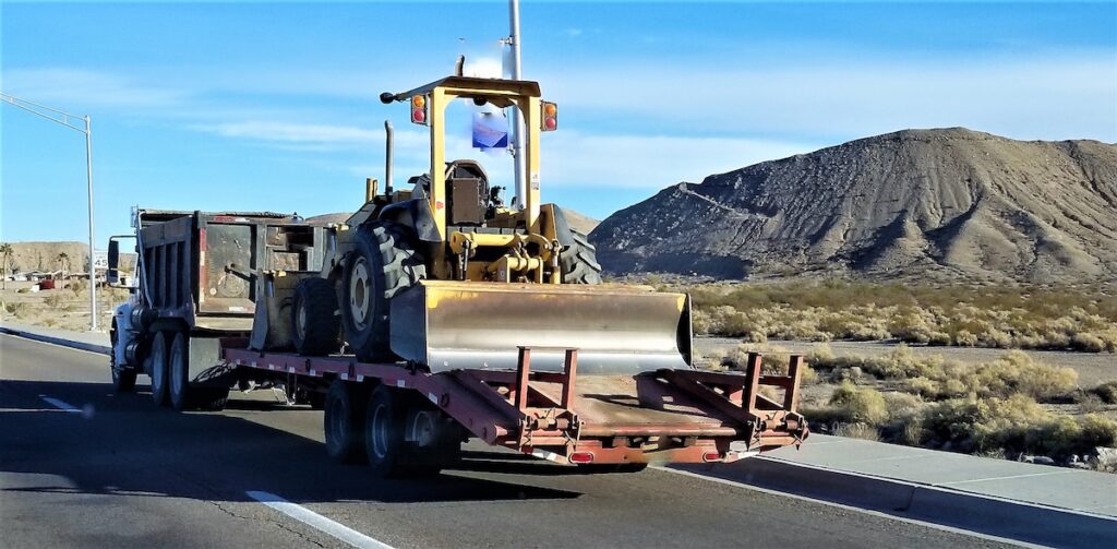 Transport maszyn - co trzeba wiedzieć?